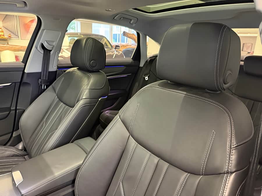 Audi A6L 2023 45 TFSI Premium - zdjęcie 15