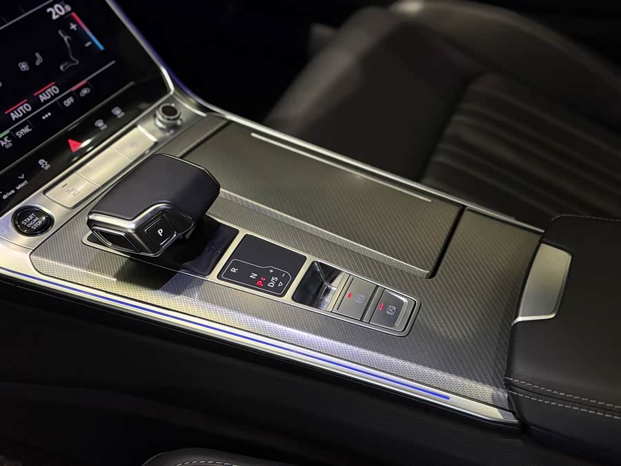 Audi A6L 2023 45 TFSI Premium - zdjęcie 18
