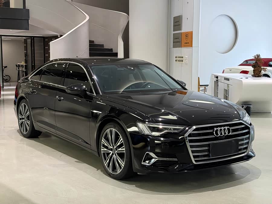 Audi A6L 2023 45 TFSI Premium - zdjęcie 3