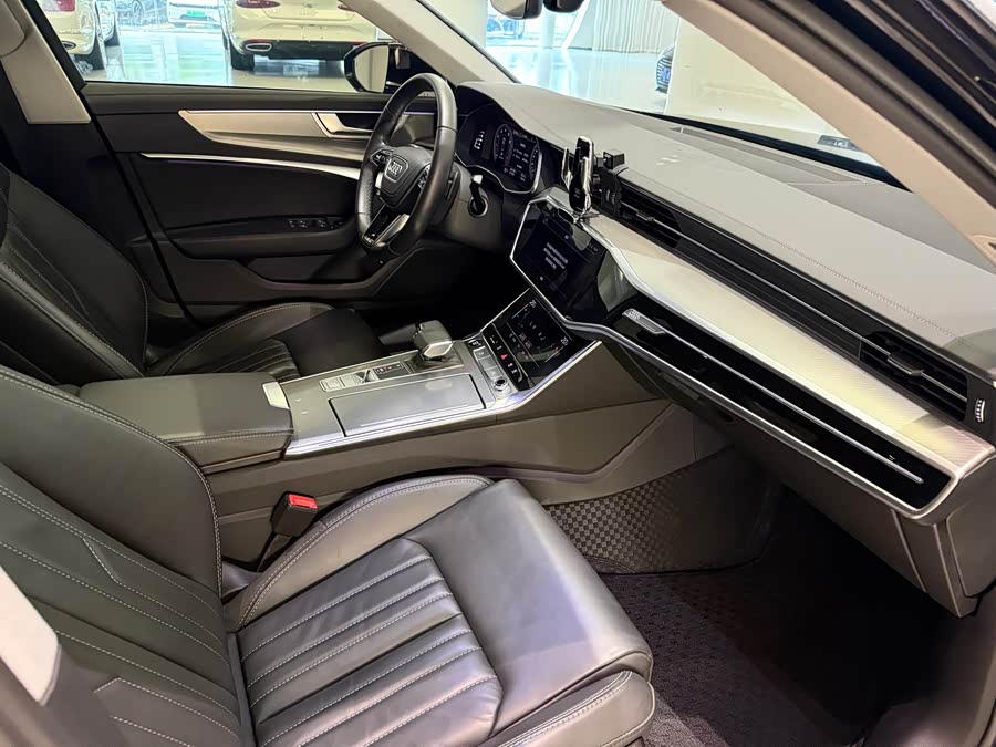 Audi A6L 2023 45 TFSI Premium - zdjęcie 7