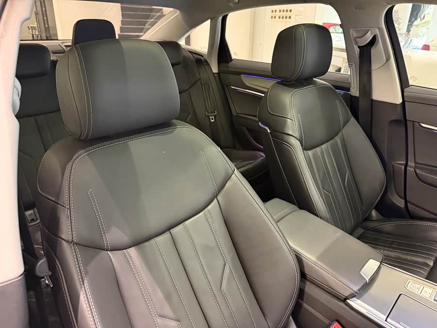 Audi A6L 2023 45 TFSI Premium - zdjęcie 9
