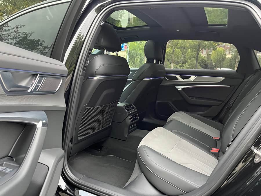 Audi A6L 2024 45 TFSI Premium Sport - zdjęcie 12