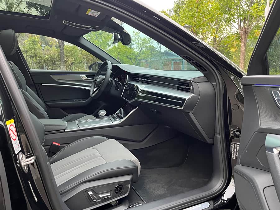 Audi A6L 2024 45 TFSI Premium Sport - zdjęcie 14