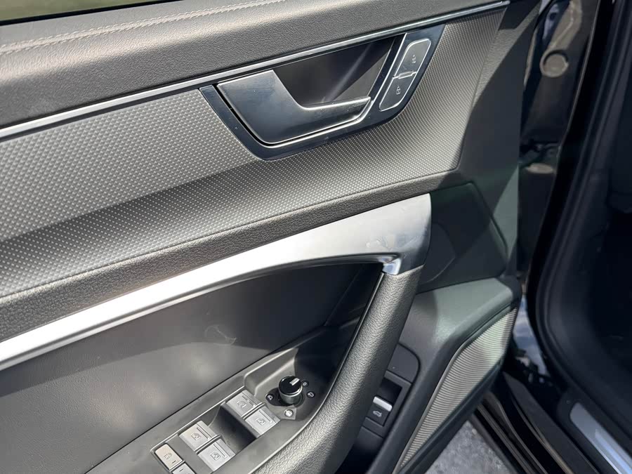 Audi A6L 2024 45 TFSI Premium Sport - zdjęcie 17
