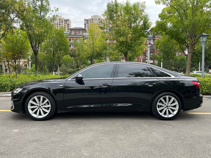 Audi A6L 2024 45 TFSI Premium Sport - zdjęcie 4