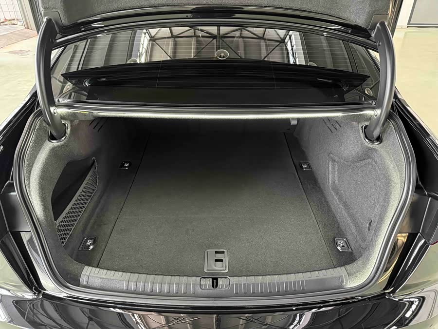 Audi A6L 2024 45 TFSI quattro Luxury - zdjęcie 13