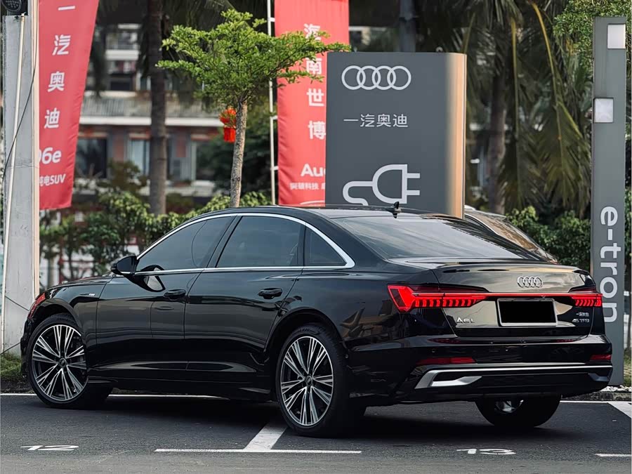 Audi A6L 2025 45 TFSI Premium Sport - zdjęcie 12