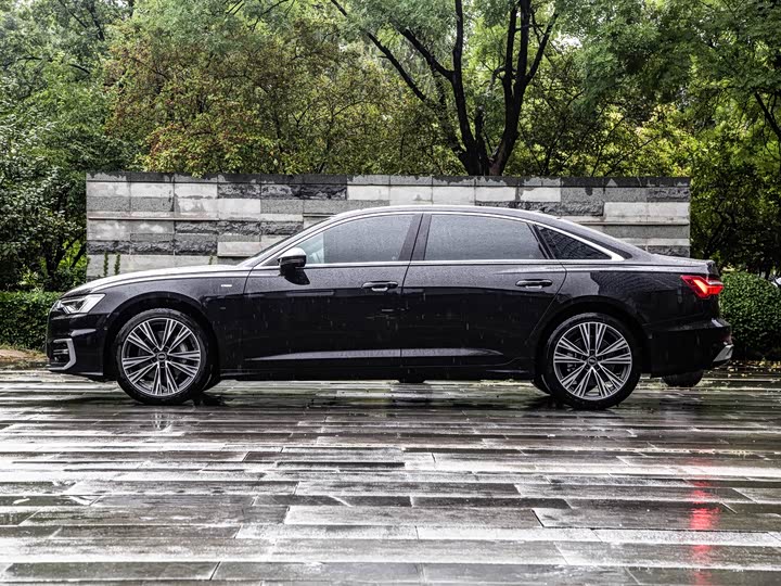 Audi A6L 2025 45 TFSI quattro Premium Sport - zdjęcie 13