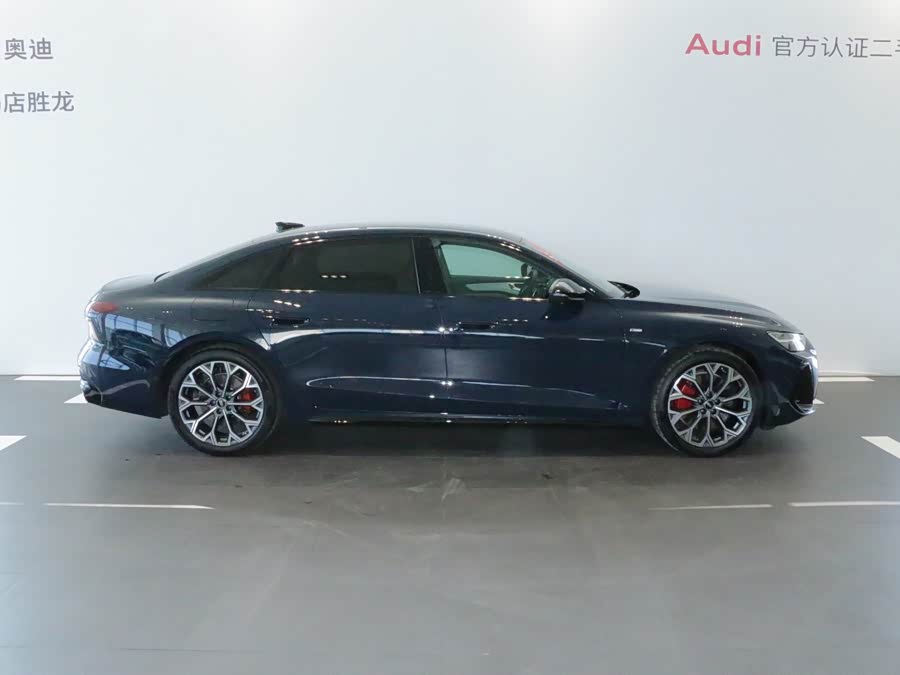 Audi A6L 2026 2.0T Quattro Luxury - zdjęcie 3