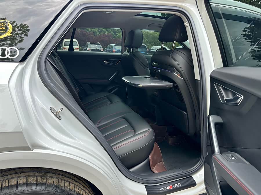 Audi Q2L 2022 35 TFSI Entry Dynamic - zdjęcie 14