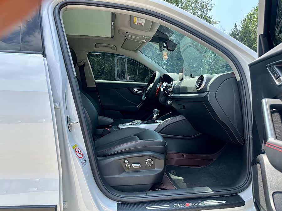Audi Q2L 2022 35 TFSI Entry Dynamic - zdjęcie 15