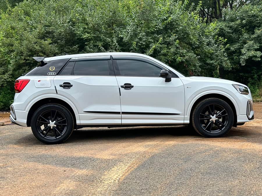 Audi Q2L 2022 35 TFSI Entry Dynamic - zdjęcie 5