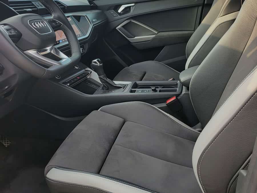Audi Q3 2023 35 TFSI Fashion Dynamic 1.4T - zdjęcie 12