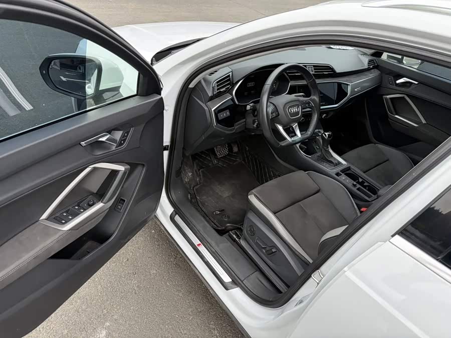 Audi Q3 2023 35 TFSI Fashion Dynamic 1.4T - zdjęcie 8