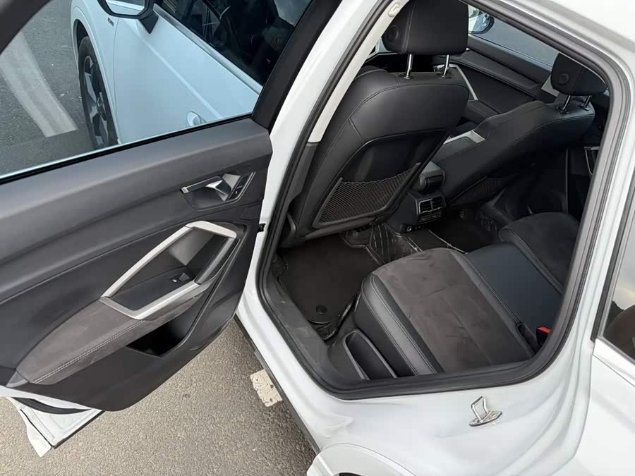 Audi Q3 2023 35 TFSI Fashion Dynamic 1.4T - zdjęcie 9