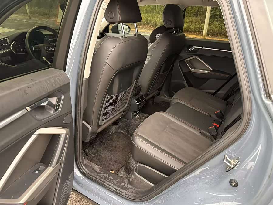 Audi Q3 2023 40 TFSI RS Package Sport - zdjęcie 5