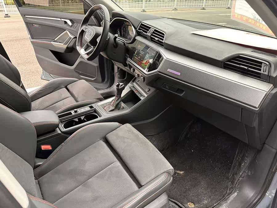 Audi Q3 2023 40 TFSI RS Package Sport - zdjęcie 6