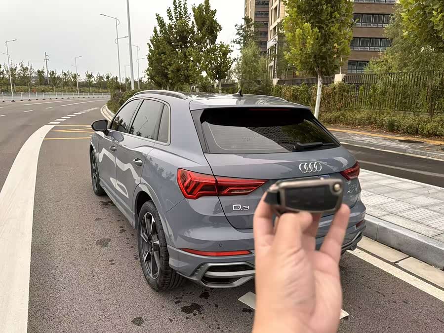 Audi Q3 2023 40 TFSI RS Package Sport - zdjęcie 7