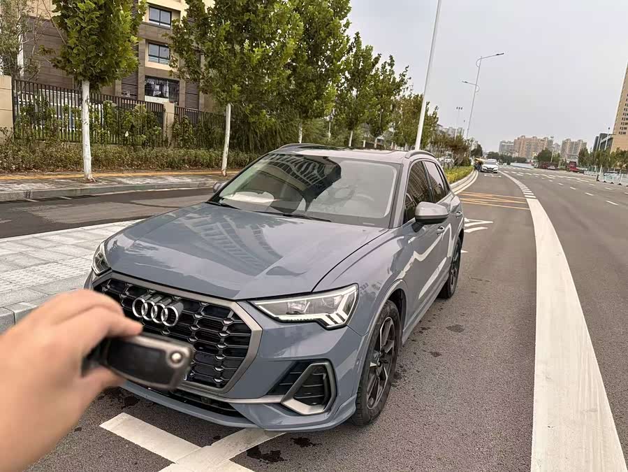 Audi Q3 2023 40 TFSI RS Package Sport - zdjęcie 9