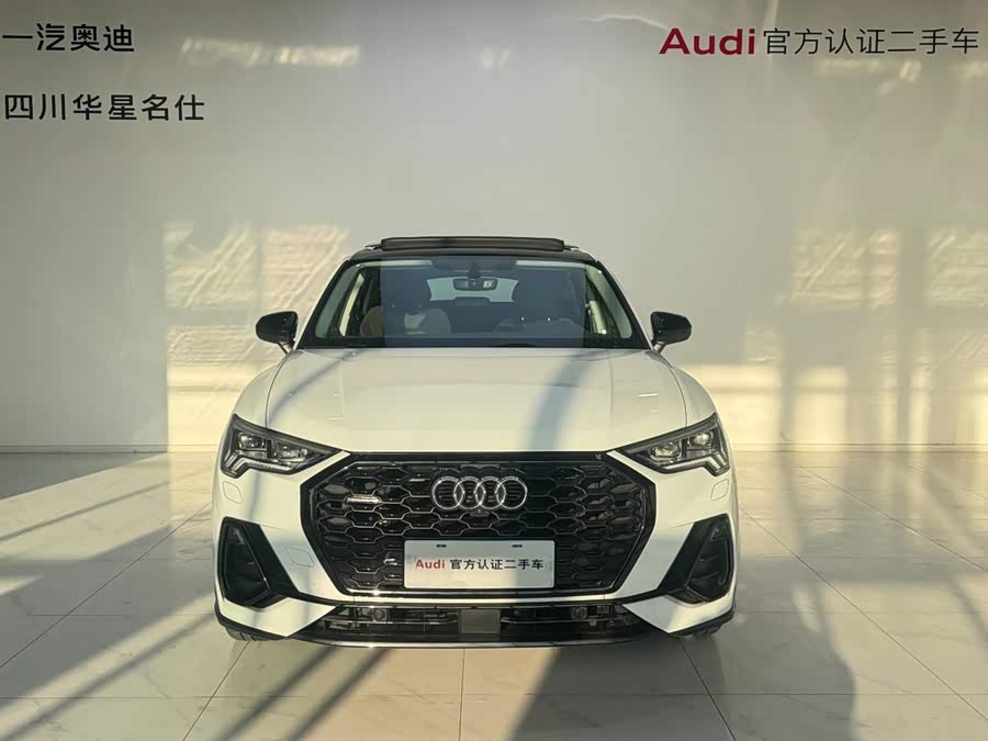 Audi Q3 Sportback 2023 45 TFSI quattro Luxury - zdjęcie 2