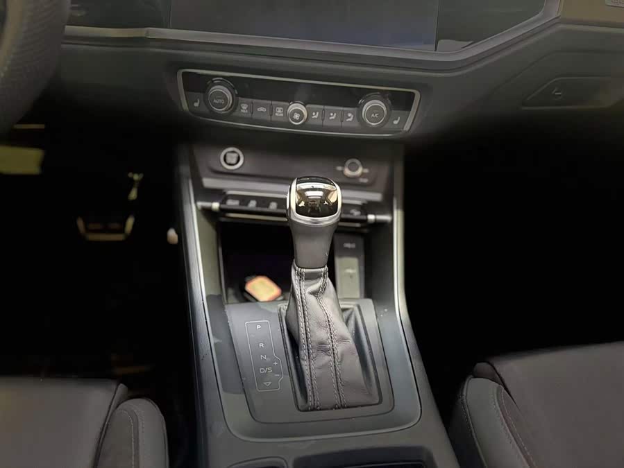 Audi Q3 Sportback 2023 45 TFSI quattro Luxury - zdjęcie 12