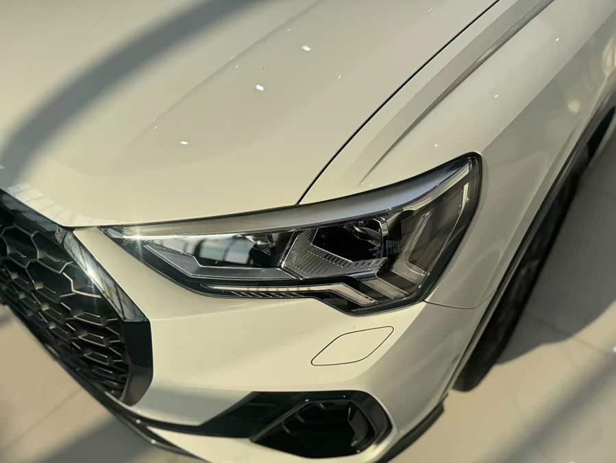 Audi Q3 Sportback 2023 45 TFSI quattro Luxury - zdjęcie 14
