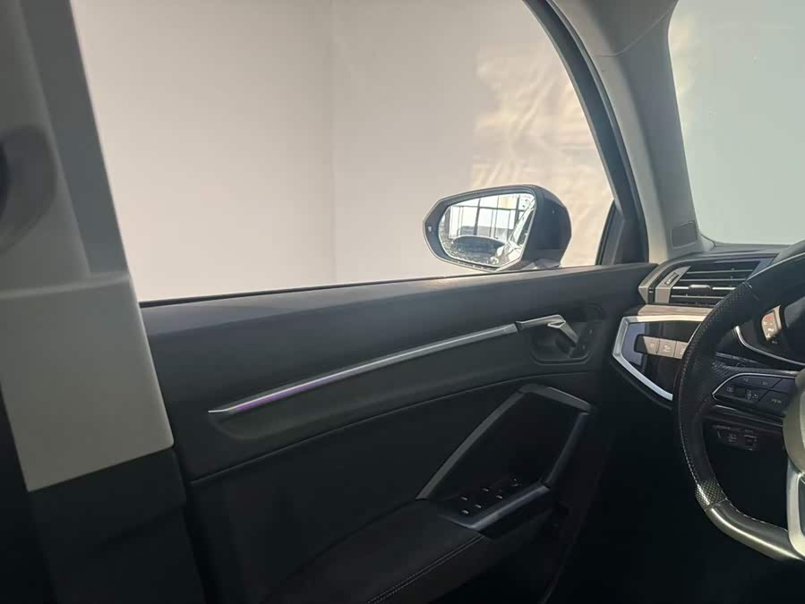 Audi Q3 Sportback 2023 45 TFSI quattro Luxury - zdjęcie 15