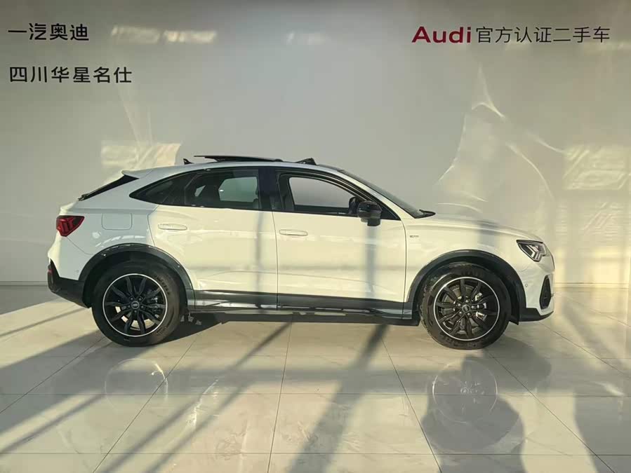 Audi Q3 Sportback 2023 45 TFSI quattro Luxury - zdjęcie 3
