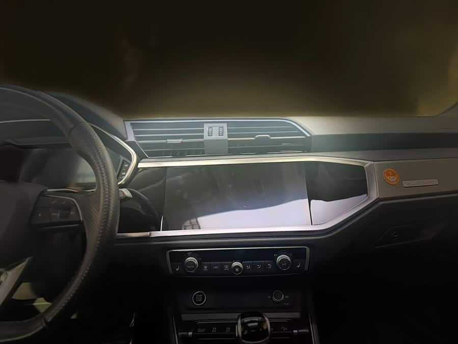 Audi Q3 Sportback 2023 45 TFSI quattro Luxury - zdjęcie 10