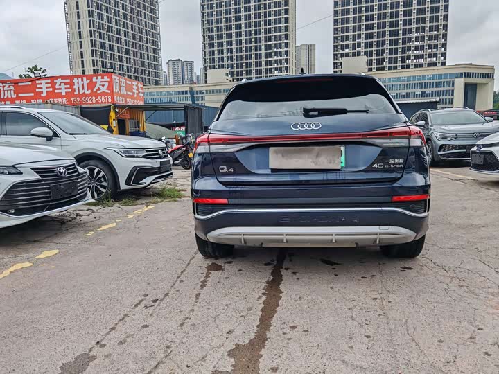 Audi Q4 e-tron 2023 50 e-tron quattro Premium - zdjęcie 17