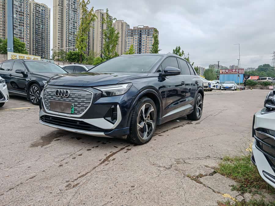 Audi Q4 e-tron 2023 50 e-tron quattro Premium - zdjęcie 3