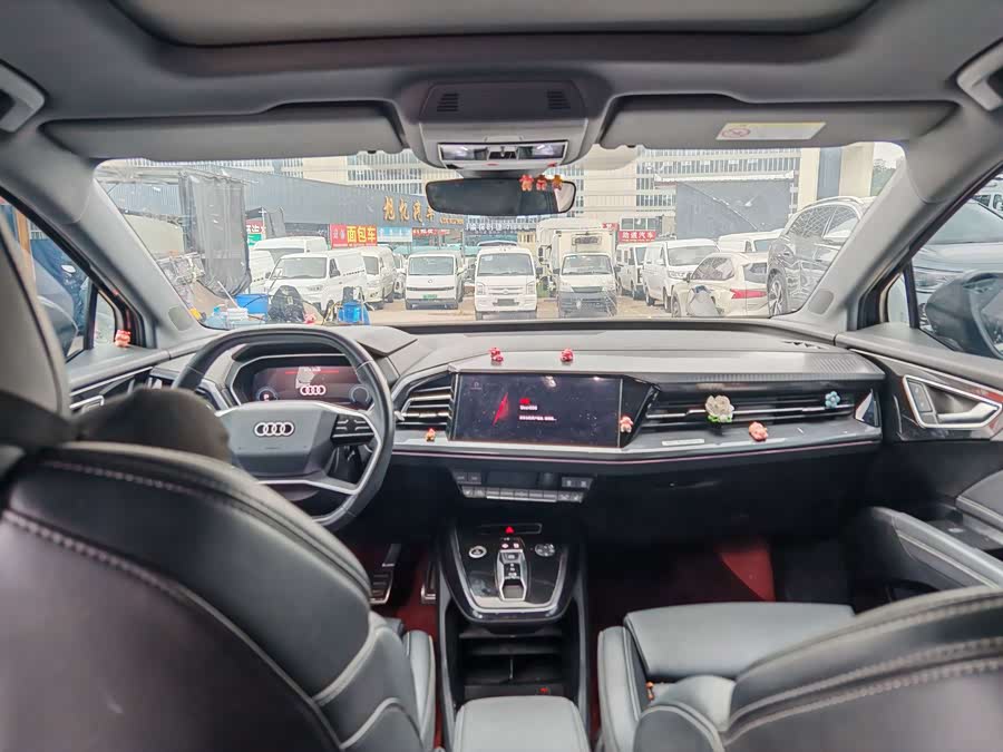 Audi Q4 e-tron 2023 50 e-tron quattro Premium - zdjęcie 5