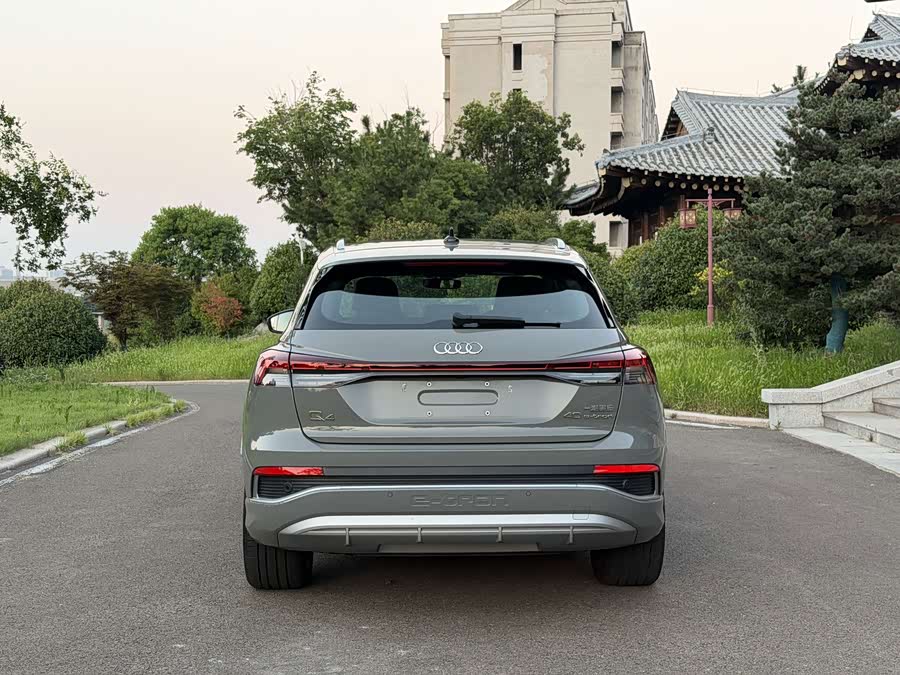 Audi Q4 e-tron 2024 40 e-tron Premium - zdjęcie 5