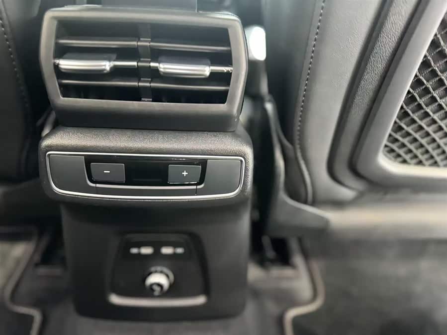 Audi Q4 e-tron 2024 40 e-tron Progress Edition - zdjęcie 16