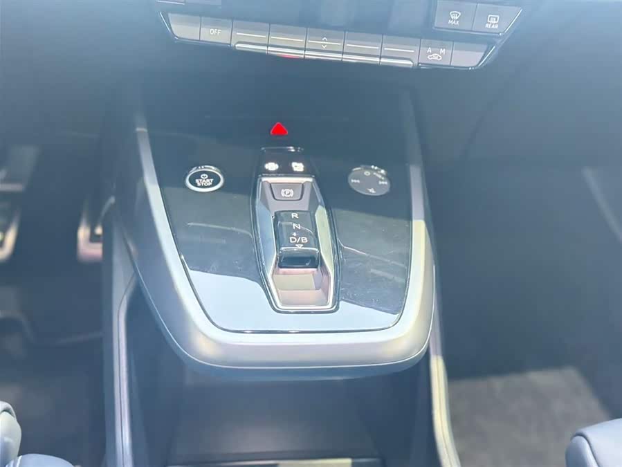 Audi Q4 e-tron 2024 40 e-tron Progress Edition - zdjęcie 17