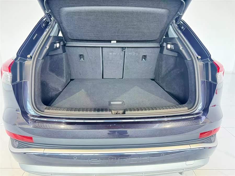 Audi Q4 e-tron 2024 40 e-tron Progress Edition - zdjęcie 6