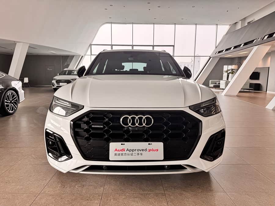 Audi Q5L 2023 45T Luxury Sport - zdjęcie 2