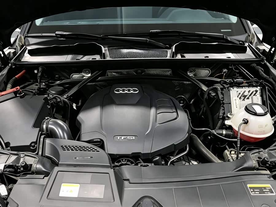 Audi Q5L 2023 45T Luxury Sport - zdjęcie 19