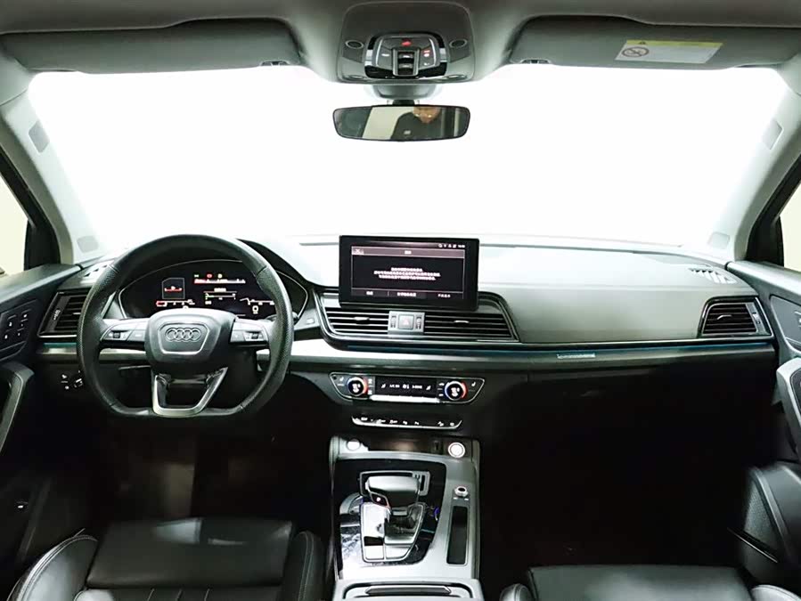 Audi Q5L 2023 45T Luxury Sport - zdjęcie 9