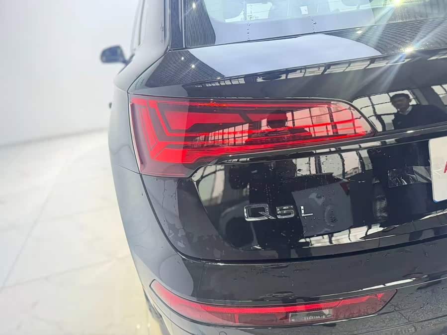 Audi Q5L 2024 40 TFSI Luxury Dynamic Edition - zdjęcie 12