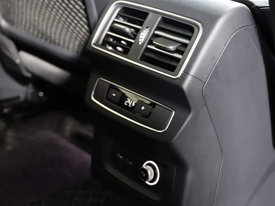 Audi Q5L 2024 40 TFSI Luxury Dynamic Edition - zdjęcie 17