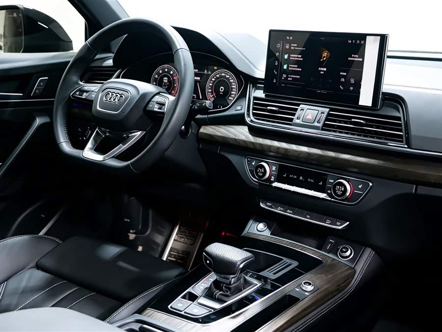 Audi Q5L 2024 40 TFSI Luxury Dynamic Edition - zdjęcie 10