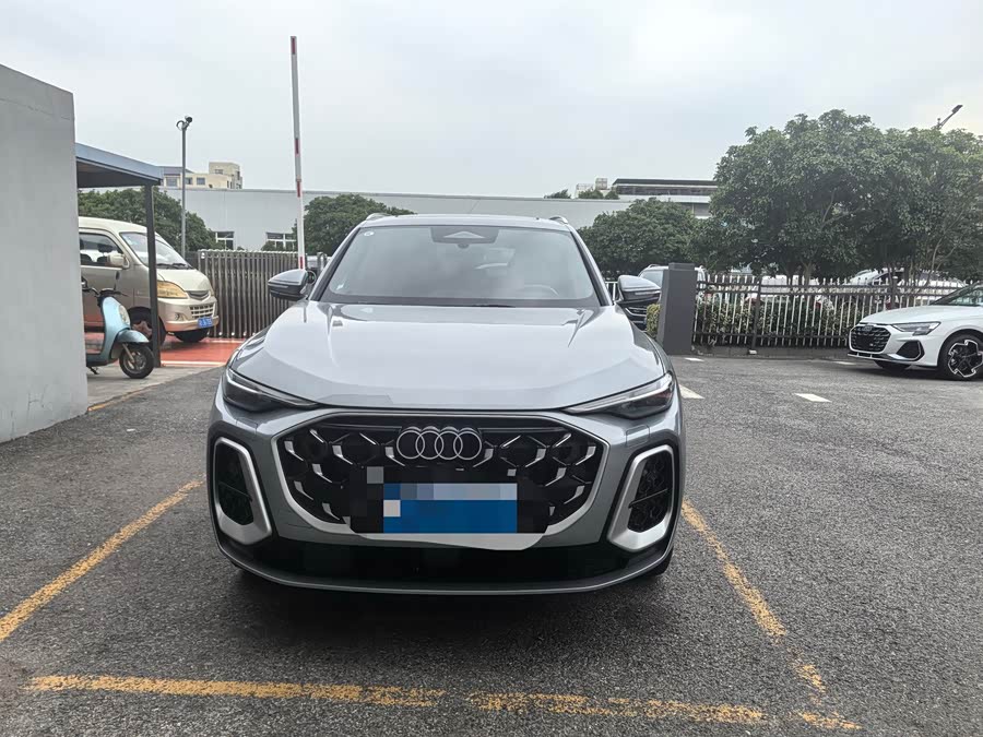 Audi Q5L 2026 2.0T Exclusive Edition - zdjęcie 2