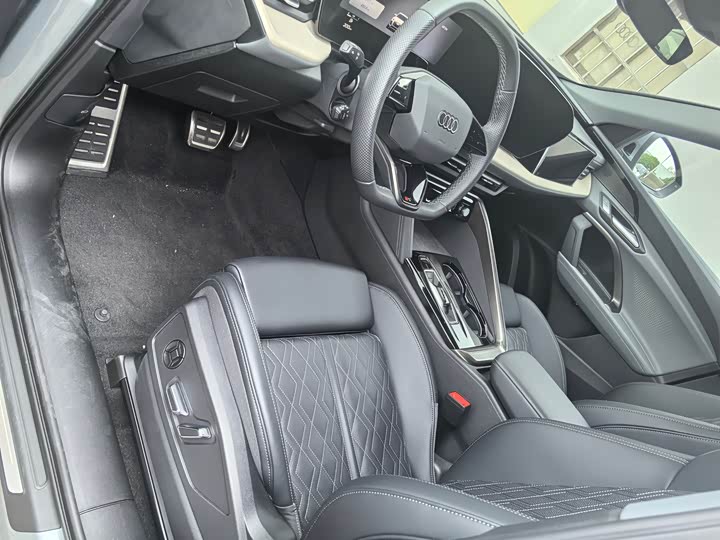 Audi Q5L 2026 2.0T Exclusive Edition - zdjęcie 12