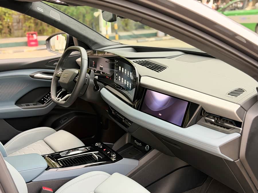 Audi Q6L e-tron 2026 First Edition - zdjęcie 16
