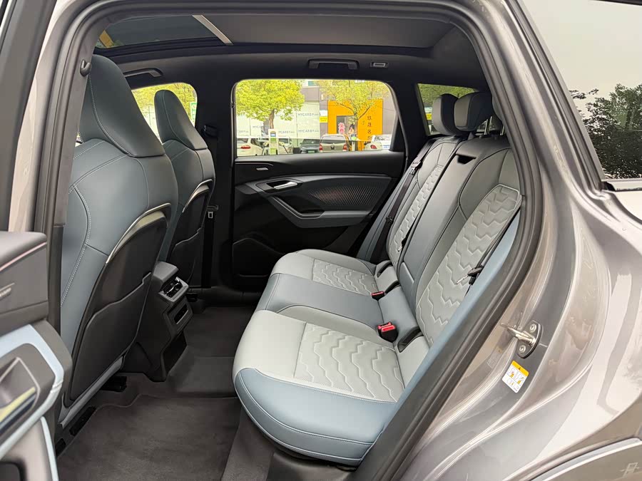 Audi Q6L e-tron 2026 First Edition - zdjęcie 6