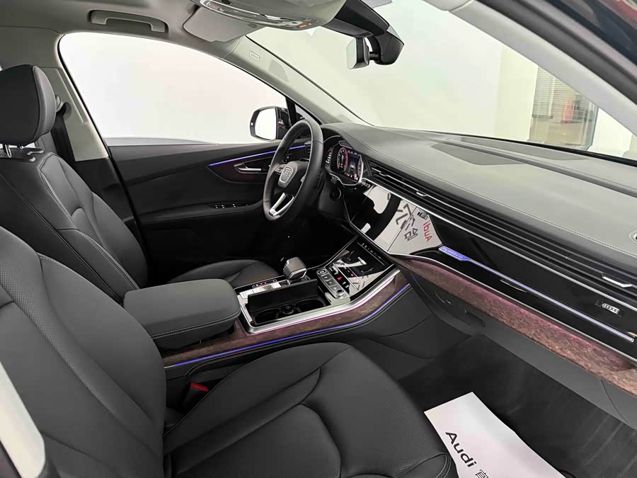 Audi Q7 2025 55 TFSI quattro S line Sport - zdjęcie 9