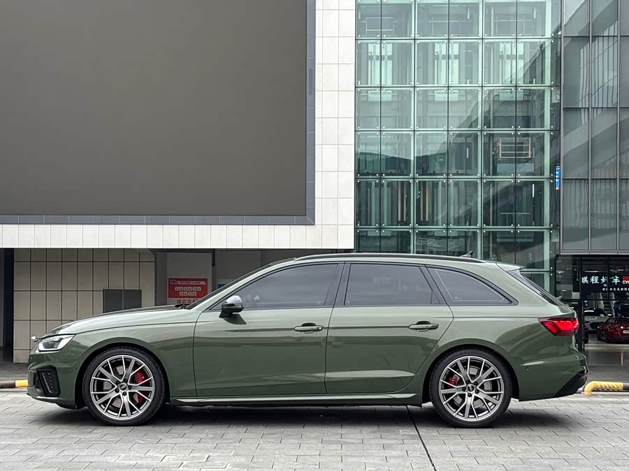 Audi S4 2024 S4 Avant 3.0TFSI - zdjęcie 4