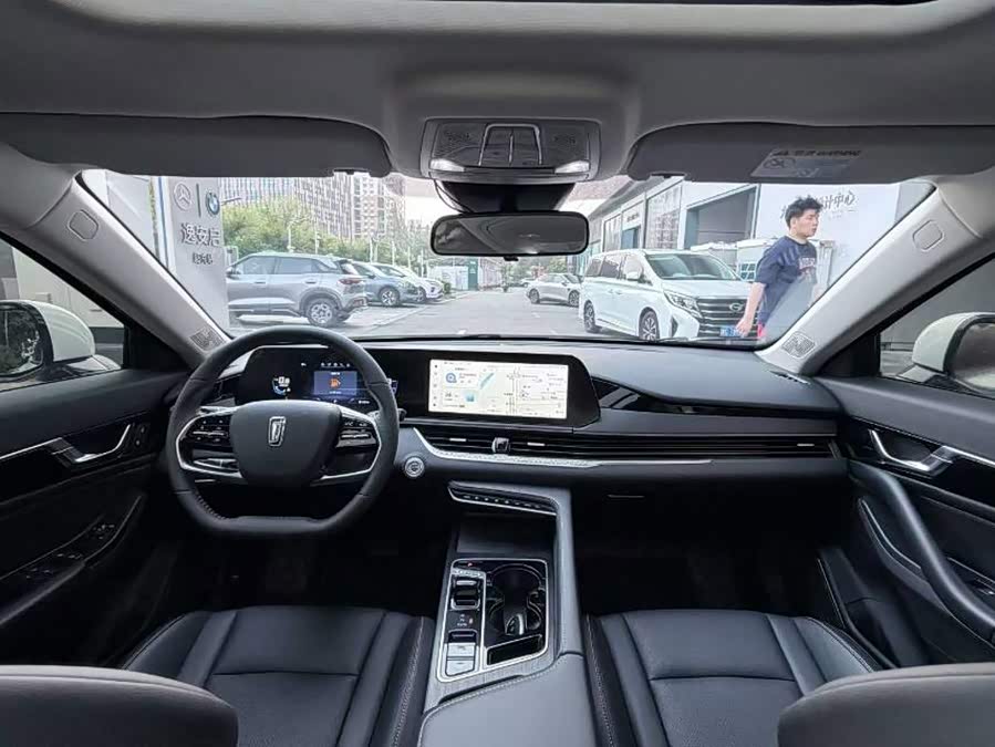 B70 2025 Dragon Edition 1.5T Comfort - zdjęcie 5