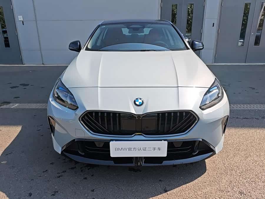 BMW 2 Series 2025 225L M Sport Night Package - zdjęcie 2